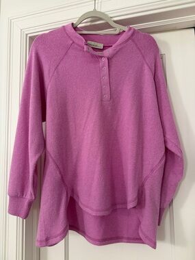 Zenana Outfitters Pink Henley Pullover with Hi Lo Hemline